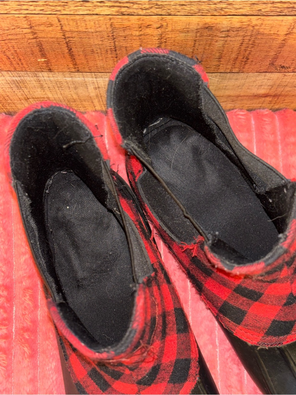 Simply Southern Collection Red Black Buffalo Plaid Duck Boots - Picture 4 of 6
